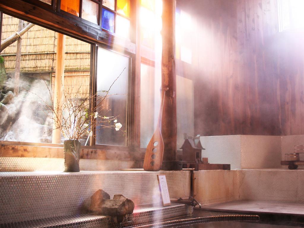 Sumiyosiya Ryokan Nozawaonsen Buitenkant foto